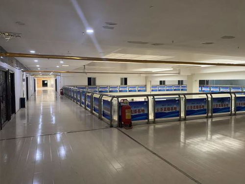 2023年7月,東盟農特產品交易中心三樓只有零星幾家做直播業務的茶葉公司,沒有發現中廣通公司的痕跡。(   /圖)